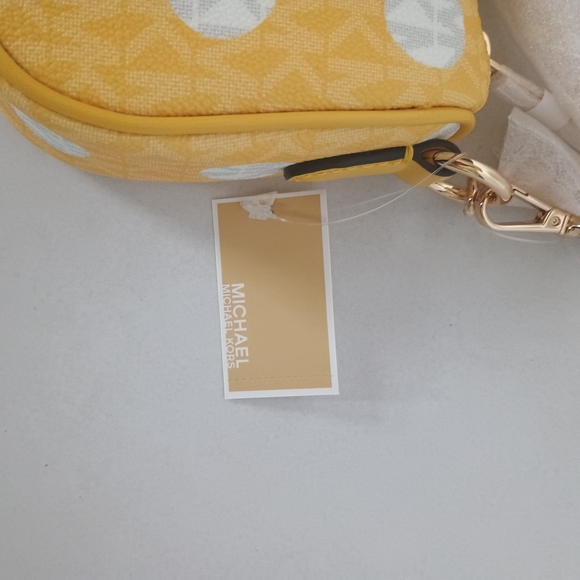 Michael Kors Jet Set Large Crossbody – Daisy Yellow Polka Dot Logo Print - Picture 10 of 13